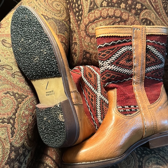 NEW Authentic Moroccan Kilim Boots - Picture 5 of 5
